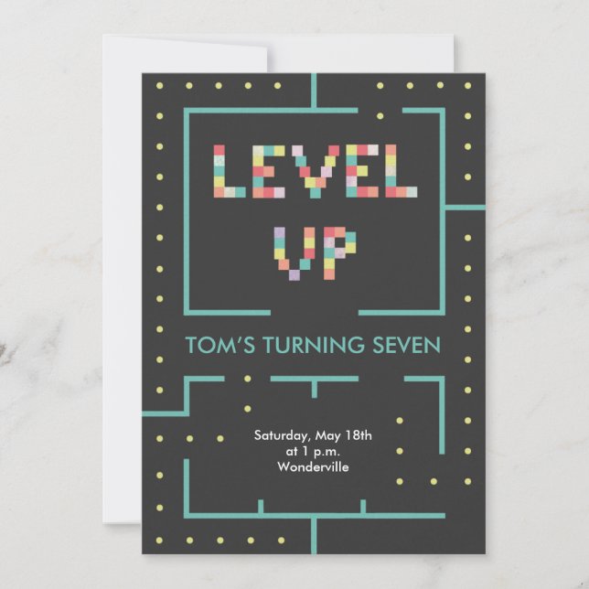 Tarjeta de invitación de cumpleaños de nivel para  (Anverso)