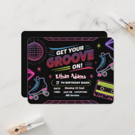 Tarjeta de invitación de cumpleaños para temas neo