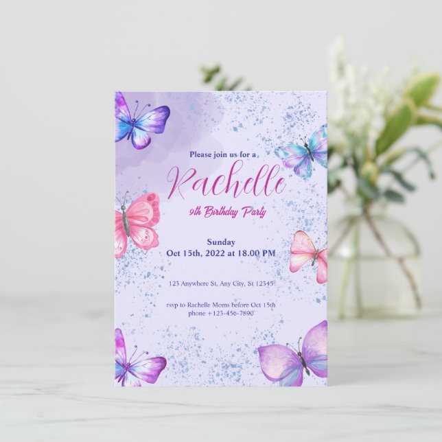 Tarjeta de invitación de cumpleaños Purple Cute Wa (Anverso de pie)