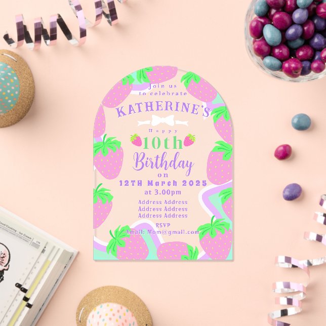 Tarjeta de invitación de fresa Pastel de cumpleaño (Insitu (Celebración))