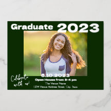 Tarjeta de invitación de graduación con foto verde