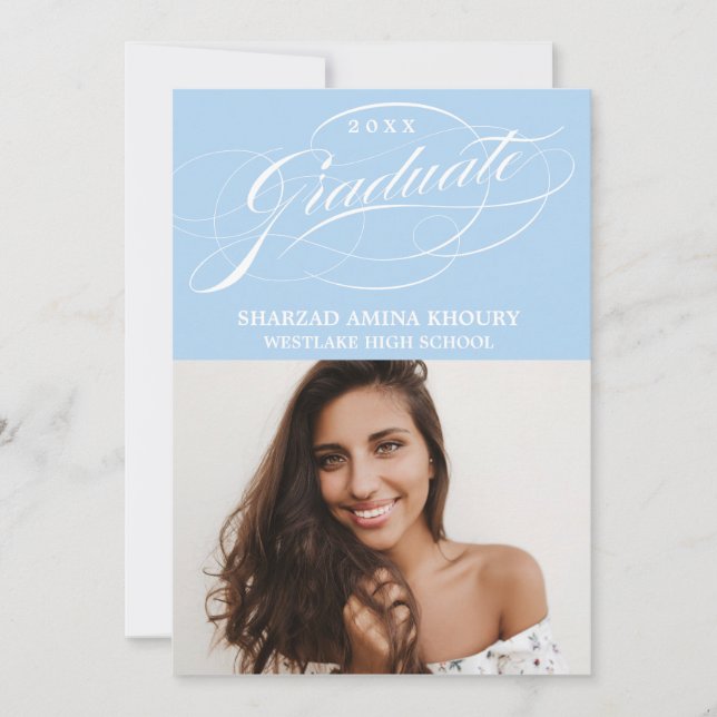 TARJETA DE INVITACIÓN DE GRADUACIÓN FIESTAS SCRIPT (Anverso)