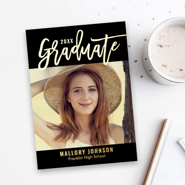 Tarjeta de invitación para graduación de Relieve m (Subido por el creador)