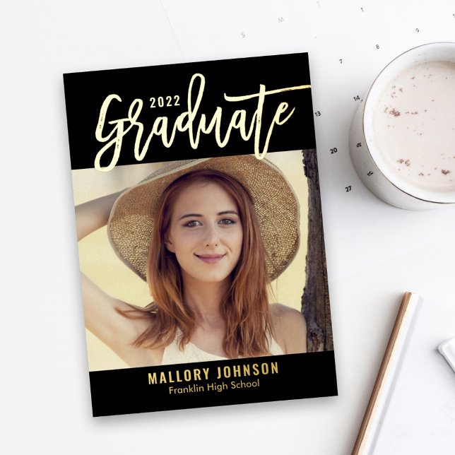 Tarjeta de invitación para graduación de Relieve m (Subido por el creador)