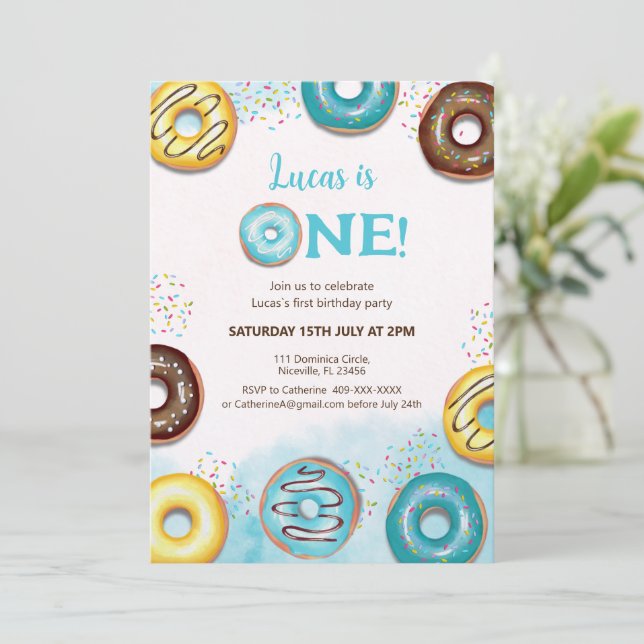 Tarjeta de invitación plana de 1er cumpleaños. (Anverso de pie)