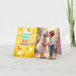 Tarjeta de invitación plegada de mano pequeña