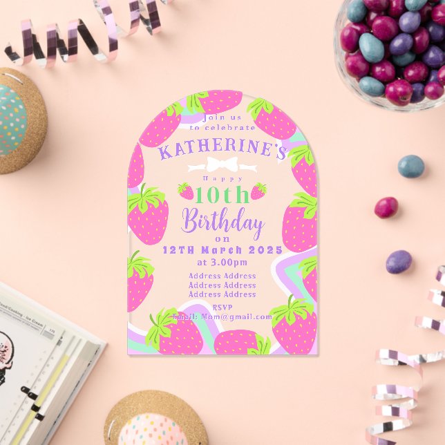 Tarjeta de invitación rosa de cumpleaños de fresa (Insitu (Celebración))