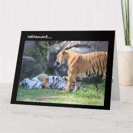 Tarjeta de jubilación divertida, tigre durmiendo