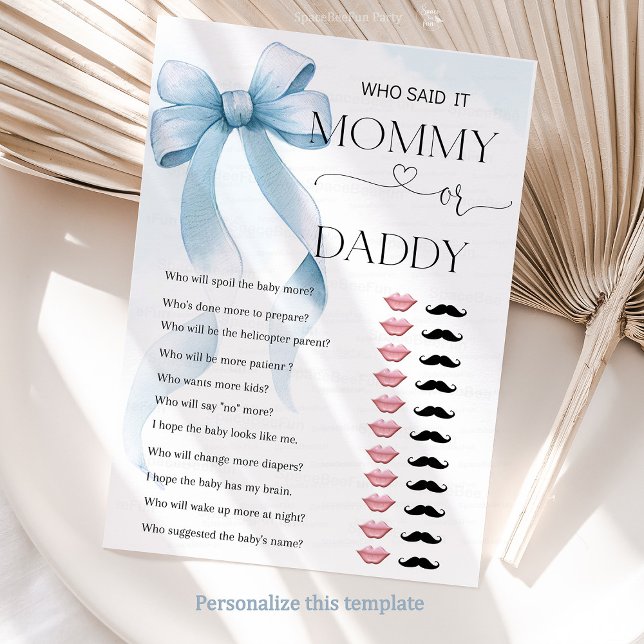 Tarjeta de juego Baby Shower Bow Blue Mommy o Dadd (Bow Blue Mommy or Daddy Baby Shower Game Card)