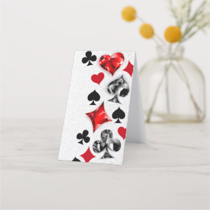 Tarjeta de juego de jugador de póquer se adapta a 