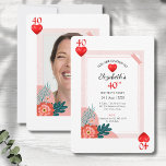 Tarjeta de juego Hearts 40th Birthday Party Invita<br><div class="desc">Presentamos la "carta de juego de cumpleaños número 40", invitación a la fiesta. Tan único como la hermosa persona que celebra ese acontecimiento especial. Un diseño suave, elegante y delicado con un toque rosa y rojo. Añade fácilmente los detalles de tu fiesta y una foto favorita para llamar a la...</div>