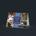 Tarjeta de la bandera de Jánuca Menorah<br><div class="desc">Tarjeta de la bandera de Jánuca Menorah. Una bandera azul rica con un centro del menorah de Jánuca añade estilo a su tarjeta de felicitación del día de fiesta. Apenas seleccione cuatro fotos personales para separar alegría del día de fiesta y el pozo desea a cada uno en su lista....</div>