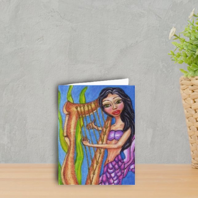 Tarjeta de la sirena con arpa (Mermaid purple tail playing harp in seaweed on ocean blue notecards.)