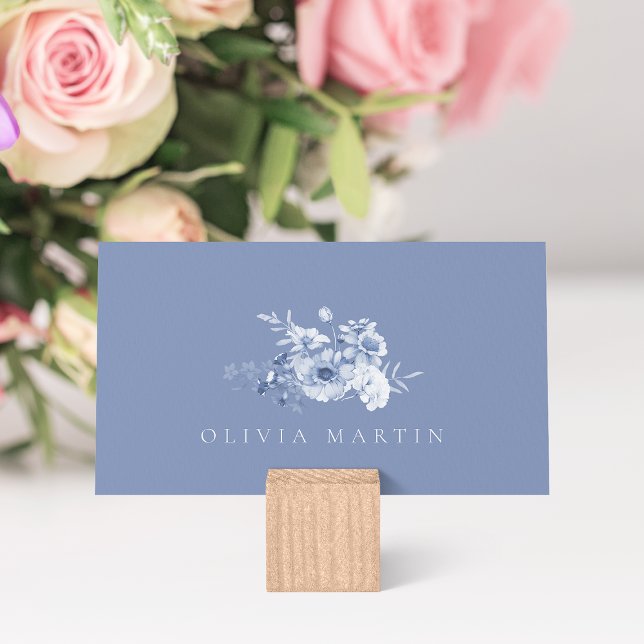 Tarjeta de lugar de boda floral azul polvoriento (Subido por el creador)