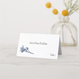 Tarjeta de lugar de Boda floral azul suave