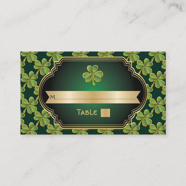Tarjeta de lugar de trébol irlandés verde dorado y (Anverso)