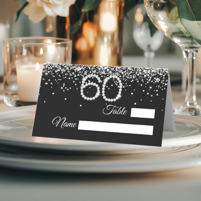 Tarjeta de lugar para la fiesta de cumpleaños núme (Black and silver 60th Birthday party place card)
