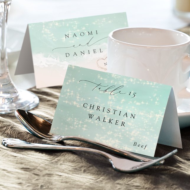 Tarjeta de lugar plegable de guiones modernos Hear (Modern Script Hearts Beach Foldable Place Card)