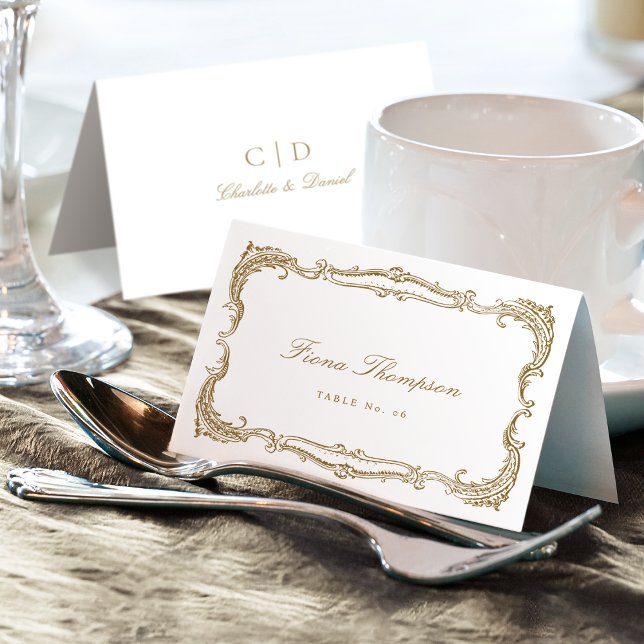 Tarjeta de lugar plegable Gold Vintage Classic Scr (Gold Vintage Classic Script Foldable Place Card)