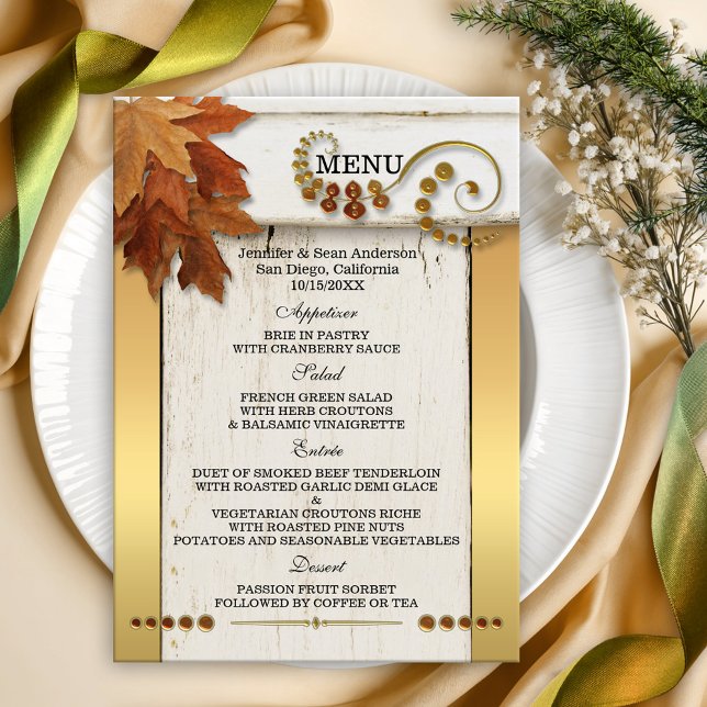 Tarjeta de menú Boda de Gold Fall Leaves (Boho chic wedding menu featuring colorful fall leaves on rustic wood and stylish gold)
