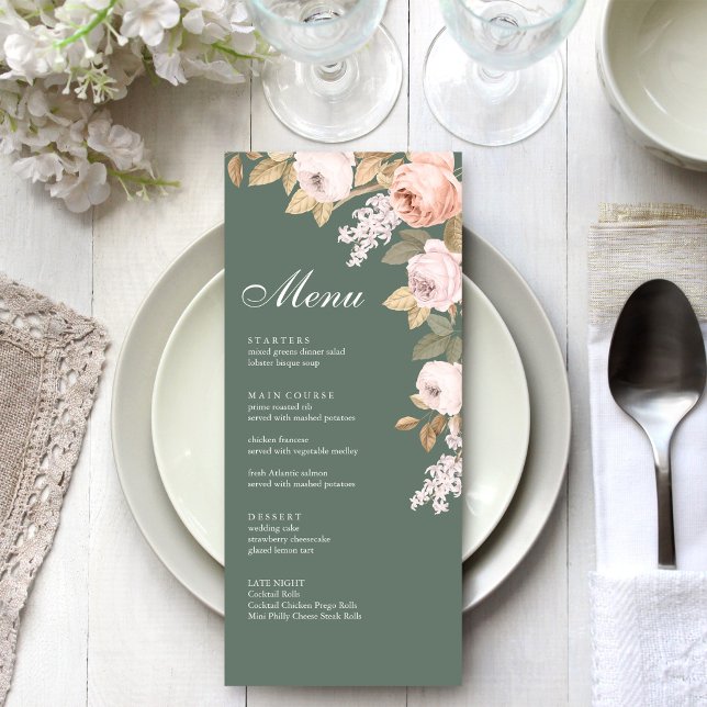 Tarjeta de menú Boho Sage Green Peonies Boda (Boho Sage Green Peonies Wedding Menu Card on a boho white wedding dinner table.)