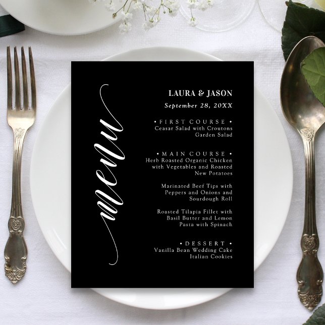 Tarjeta de menú de boda con letra cursiva clásica  (Classic fancy script wedding menu card adds timeless charm to each place setting.)