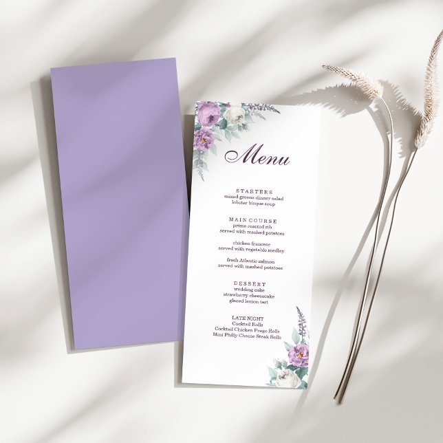 Tarjeta de menú Lavender Purple Boda (Lavender Purple Wedding Menu Card on a sunny white dry palm leaf.)
