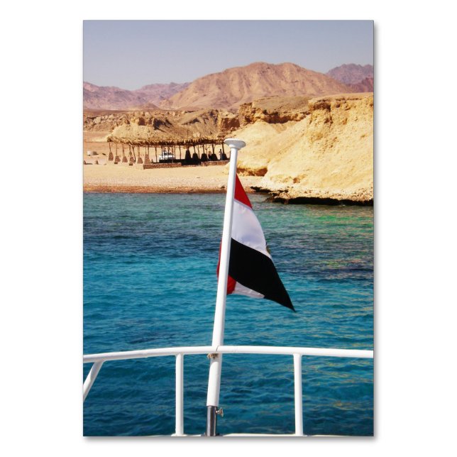 Tarjeta De Mesa Bandera egipcia al fondo del agua azul (Anverso)