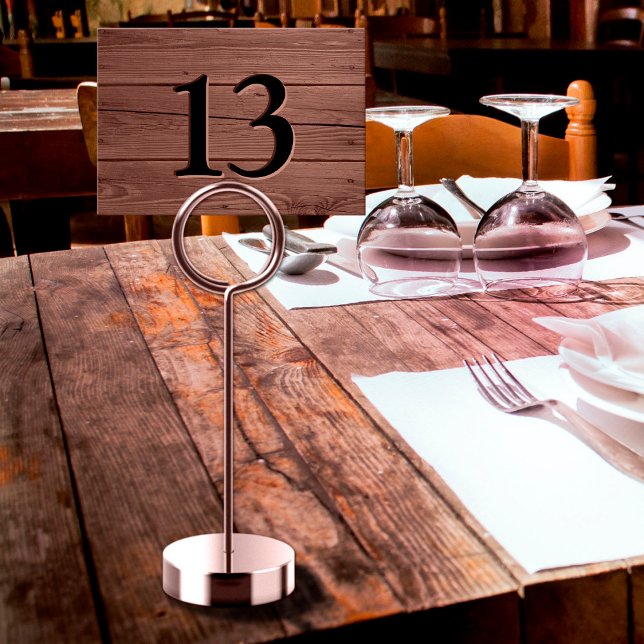 Tarjeta De Mesa Barra de madera marrón rústica con grabado falso (Rustic Faux Engraved Brown Wood Bar Table Number)
