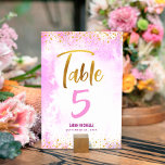 Tarjeta De Mesa Bat Mitzvah color de agua rosa Purpurina de guione<br><div class="desc">Ningún fiesta de Bat Mitzvah está completo sin tarjetas de número de tabla personalizadas. Que tu favorita Bat Mitzvah esté orgullosa, se regocije y celebre su hito en su fiesta perfectamente coordinada. Impresionante, moderno, brillante Relieve metalizado de imitación manuscrito y pequeños puntos superponen un fondo de color rosa claro. Personalice...</div>