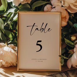 Tarjeta De Mesa Boda beige de letra cursiva minimalista moderna