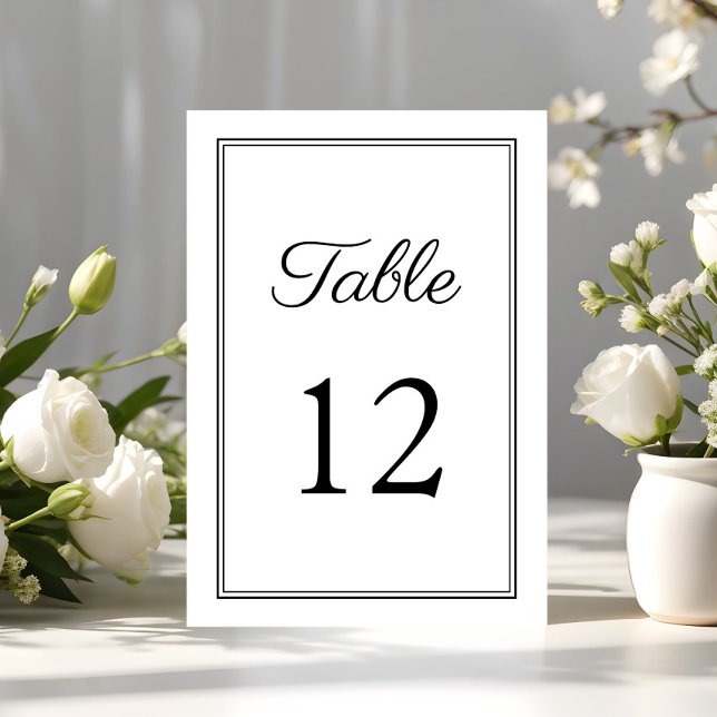 Tarjeta De Mesa Boda con guion en blanco y negro moderno (Modern Black And White Script Wedding Table Number)