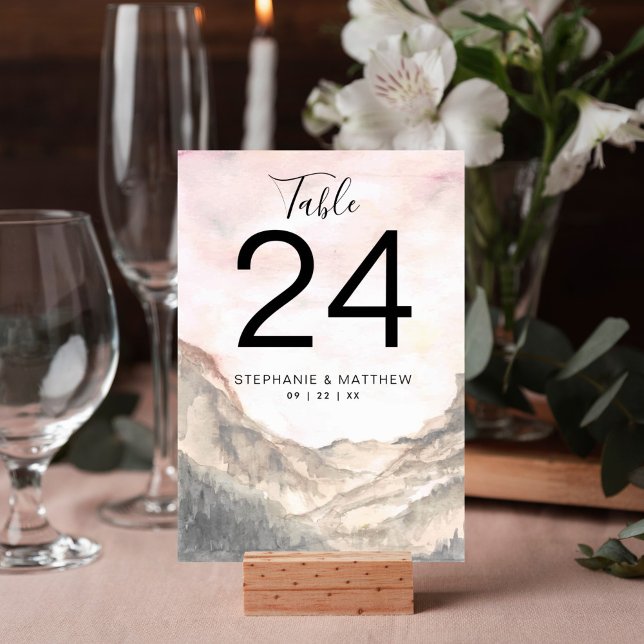 Tarjeta De Mesa Boda de acuarela de montaña moderna (Pink mountain watercolor rustic design table number card is perfect for your wedding reception.)
