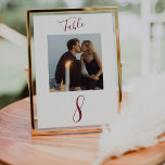Tarjeta De Mesa Boda de escritura manuscrita moderna<br><div class="desc">Un moderno y elegante guión de caligrafía manuscrita en un profundo color rojo marsala con foto hace de esto una excelente adición y mantenimiento de su mesa boda. Fácilmente personaliza con tu foto y número(s) de elección.</div>