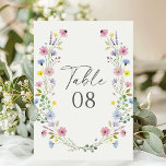 Tarjeta De Mesa Boda de flores silvestres del Boho Garden romántic<br><div class="desc">Guíe a sus huéspedes con facilidad utilizando estas tarjetas de número de tabla de boda de flores silvestres de color agua. Con una delicada corona pintada a mano de flores rosadas, violetas, amarillas y azules que rodean un audaz guión moderno, estas cartas le aportan un toque rústico y elegante a...</div>