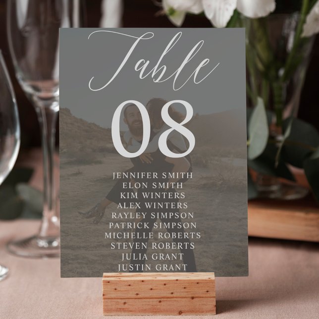Tarjeta De Mesa Boda de fotos de nombres de guiones blancos negros (Modern black white script names photos wedding table number)