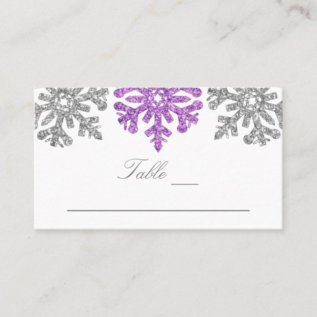Tarjeta De Mesa Boda de Invierno Plateada Morada de Nieve (Anverso)