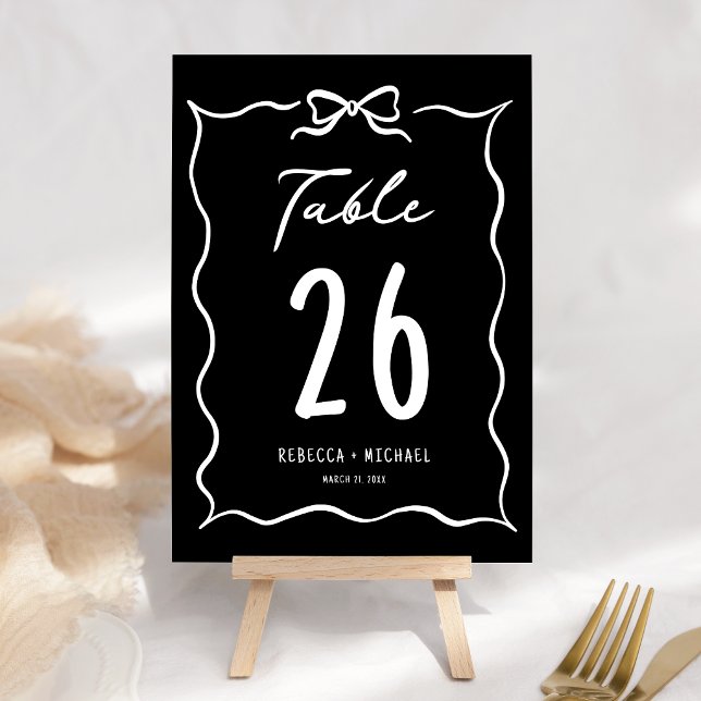 Tarjeta De Mesa Boda de lazo blanco dibujado a mano negro (Subido por el creador)