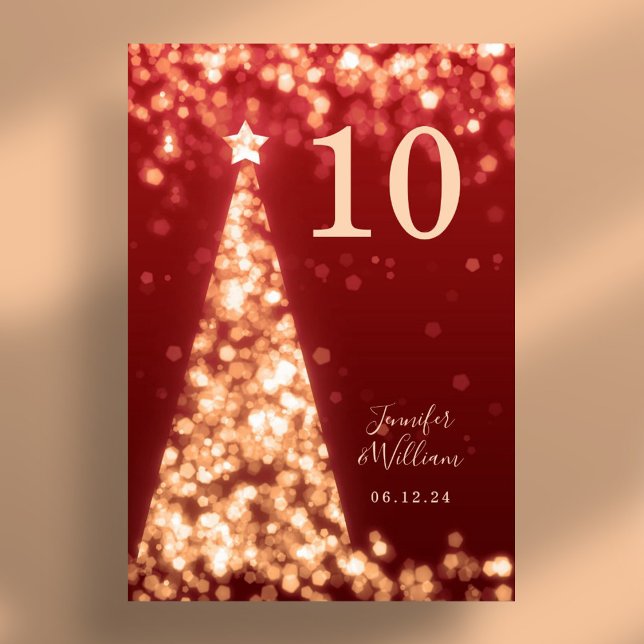 Tarjeta De Mesa Boda de vacaciones de árbol de navidad dorado rojo (Gold Red Festive Xmas Tree Holiday Wedding Table Number)