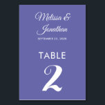 Tarjeta De Mesa Boda elegante blanca y sencilla<br><div class="desc">Tarjeta de número de tabla boda minimalista sencilla y elegante con un guión blanco elegante sobre un romántico fondo periwinkle púrpura contemporáneo. Personalizable fácil con los nombres de la novia y del novio, la fecha del boda y el número de la tabla. Para mayor personalización o pedidos de personalizados, no...</div>