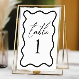 Tarjeta De Mesa Boda elegante con borde ondulado en blanco y negro