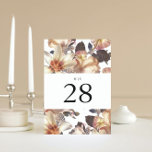 Tarjeta De Mesa Boda floral romántico moderno<br><div class="desc">Un diseño clásico y elegante, modernizado con número y la colocación de flores de inspiración antigua y moderna para un maravilloso boda romántico o incluso bohemio. Flores de estilo vintage. Elegante boda Boho para embellecer los números de la mesa. Flores de estilo clásico moderno boda clásico elegante con este toque...</div>
