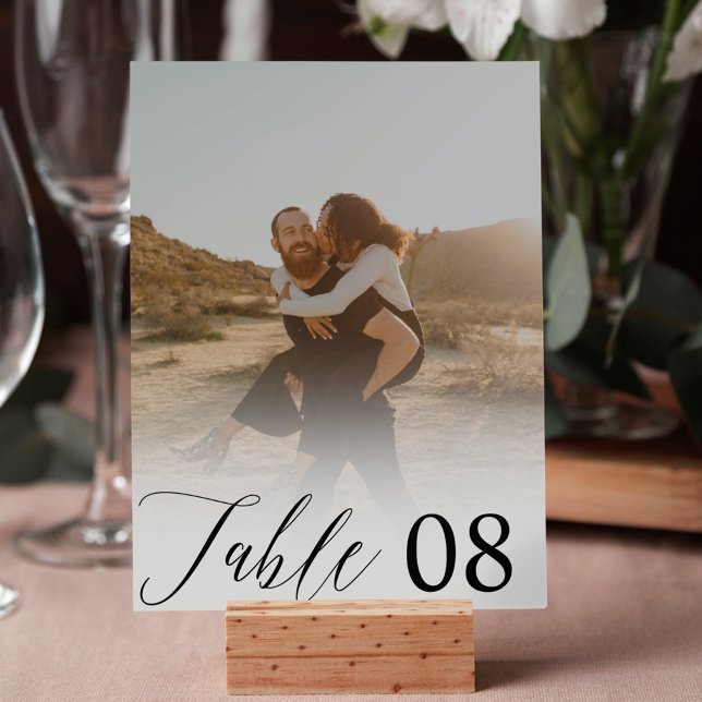 Tarjeta De Mesa Boda fotográfico elegante de caligrafía en overlay (White overlay elegant calligraphy photo wedding table number)
