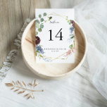 Tarjeta De Mesa Boda geométrico de oro de Borgoña<br><div class="desc">Este número de mesa de boda geométrico de oro burdeos es perfecto para una boda de invierno. El elegante diseño de boho cuenta con una marina acuarela, flores color rosa rubor y flores enológicas con detalles artísticos pintados con lápices. Este es un número de tabla de doble cara. Agregue cada...</div>
