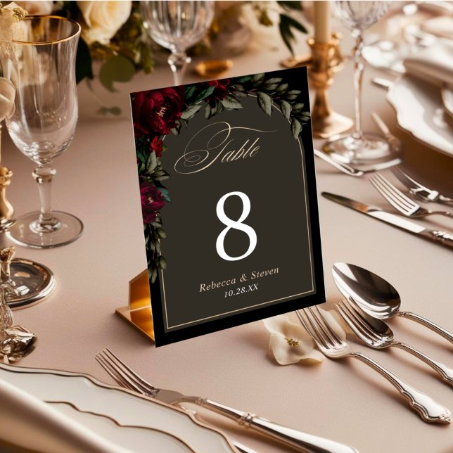 Tarjeta De Mesa Boda gótico rojo oscuro verde floral moody (Subido por el creador)