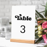 Tarjeta De Mesa Boda retro elegante en blanco y negro<br><div class="desc">Un tema de moda retro: adoptar este diseño tipográfico algo vintage y de diseño para tu papelería boda,  con una temática clásica en blanco y negro. Personalizable de texto,  colores y fondos.</div>