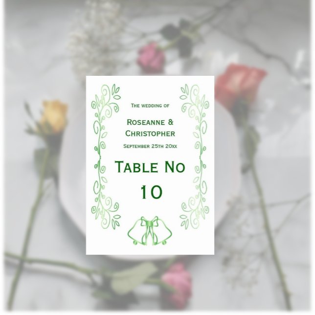 Tarjeta De Mesa Boda verde esmeralda Mesa de carpas Rótulo campana (Emerald wedding table number card bells and scrollwork design)