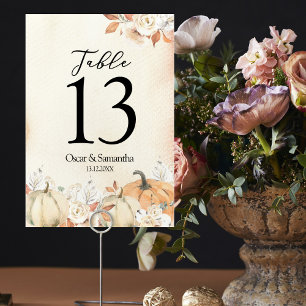 Tarjeta De Mesa Calabazas y flores rusticas otoñales