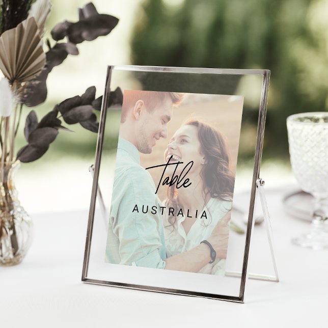 Tarjeta De Mesa Caligrafía caprichosa | País fotográfico falso (Subido por el creador)