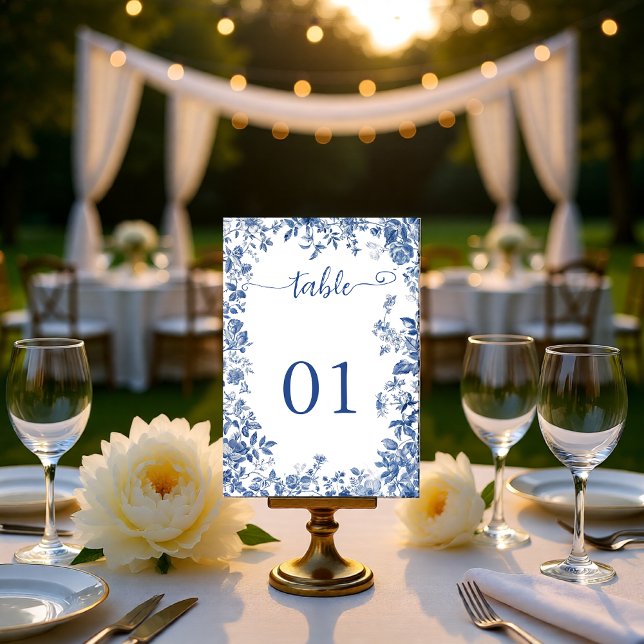 Tarjeta De Mesa Classic Dusty Blue Toile Floral Wedding (Classic Dusty Blue Toile Floral Wedding Table Number)